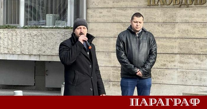 Близки на убития Пейо Пеев излязоха на протест пред Съдебната