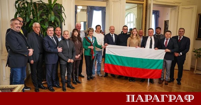 Фигуристката Александра Фейгин ще води българската делегация като знаменосец на