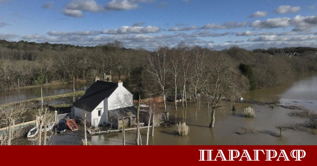 Южна Франция е обхваната от проливни валежи довели до значителни