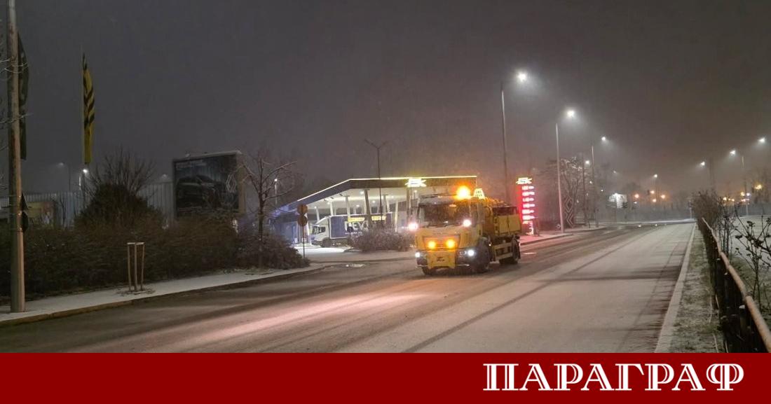 Пътната мрежа в Пловдив е цялостно почистена и обработена след