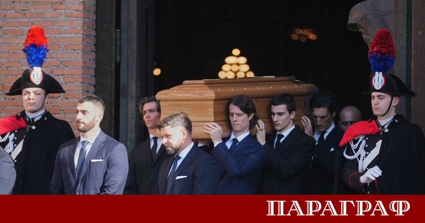 Модната индустрия изпрати императора на елегантността Валентино Гаравани Легендарният италиански