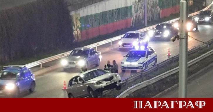 Инцидент с лек автомобил предизвика любопитство и коментари в Пловдив