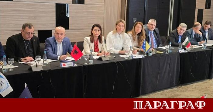 Президентът на Българската федерация по волейбол Любомир Ганев взе участие