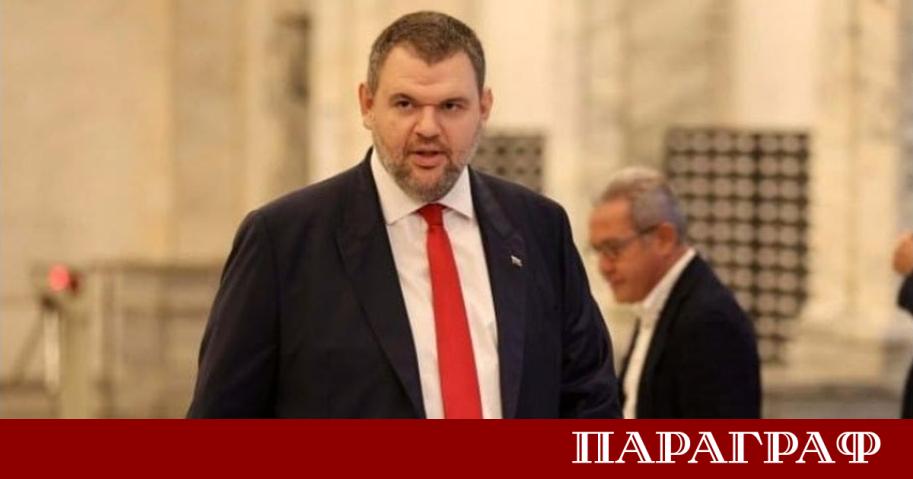 Лидерът на ДПС и ПГ на ДПС Ново начало Делян