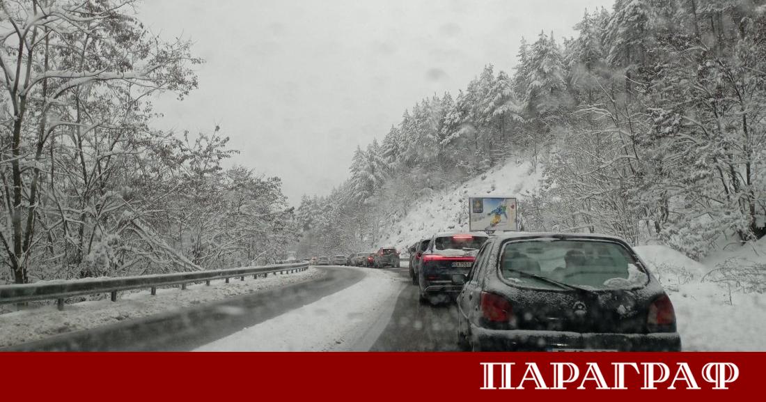 Проходът Предела е временно затворен за тежкотоварни автомобили над 12