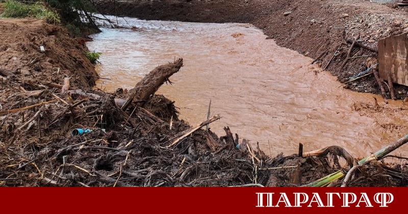 Проливните дъждове от последните дни предизвикаха тежки наводнения в румънския