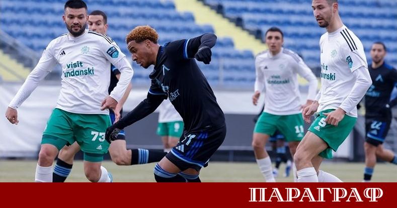 Лидерът в Първа лига Левски записа убедителна победа с 3