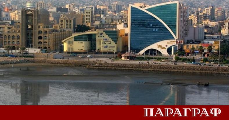 Най малко четирима души загинаха и десетки бяха ранени при