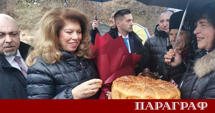 Вицепрезидентът Илияна Йотова пое активна роля в политическия процес демонстрирайки