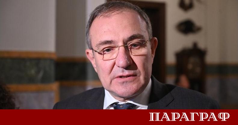 Социалистическата партия се намира в преломен момент който изисква решителни