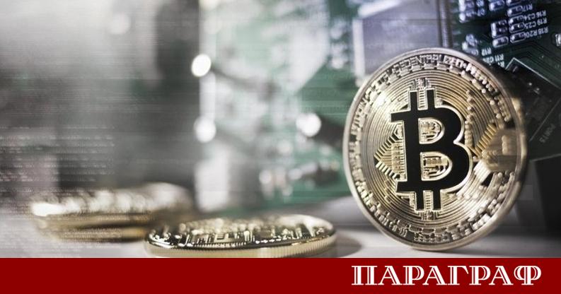 Цената на биткойна премина психологическата граница от 70 000 долара