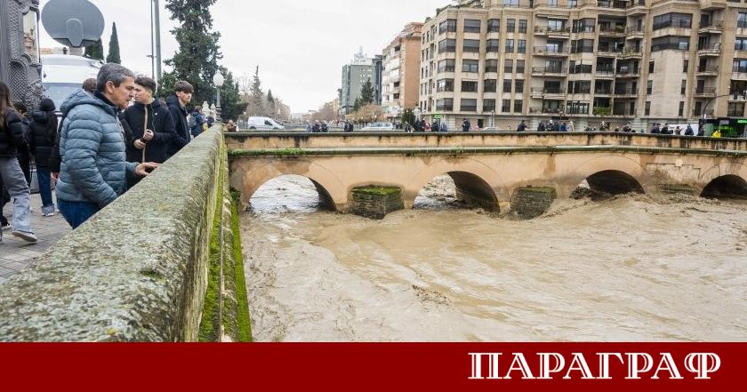 Критичната ситуация в испанската област Андалусия остава в центъра на