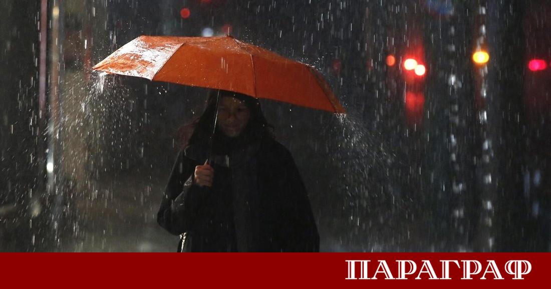 Мощен циклон парализира големи части от Гърция предизвиквайки мащабни наводнения