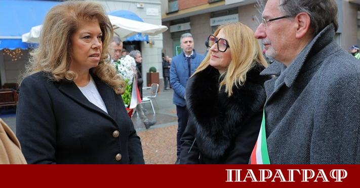 Вицепрезидентът Илияна Йотова отдаде почит пред барелефа на Васил Левски