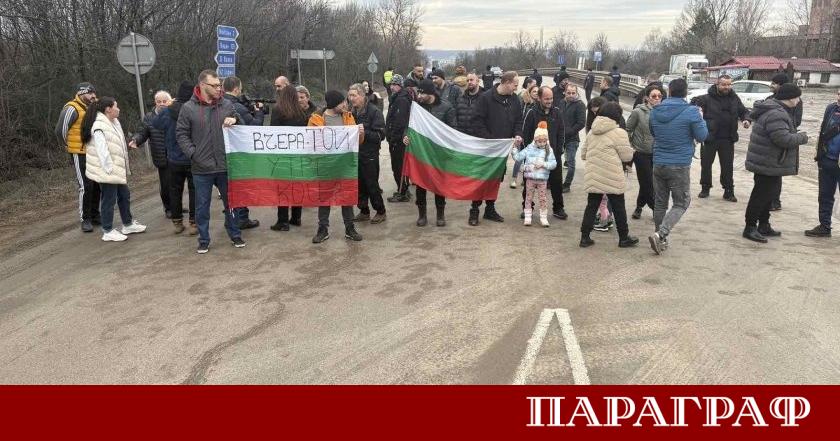 Жители на Северозападна България отново блокираха ключовия международен път Е