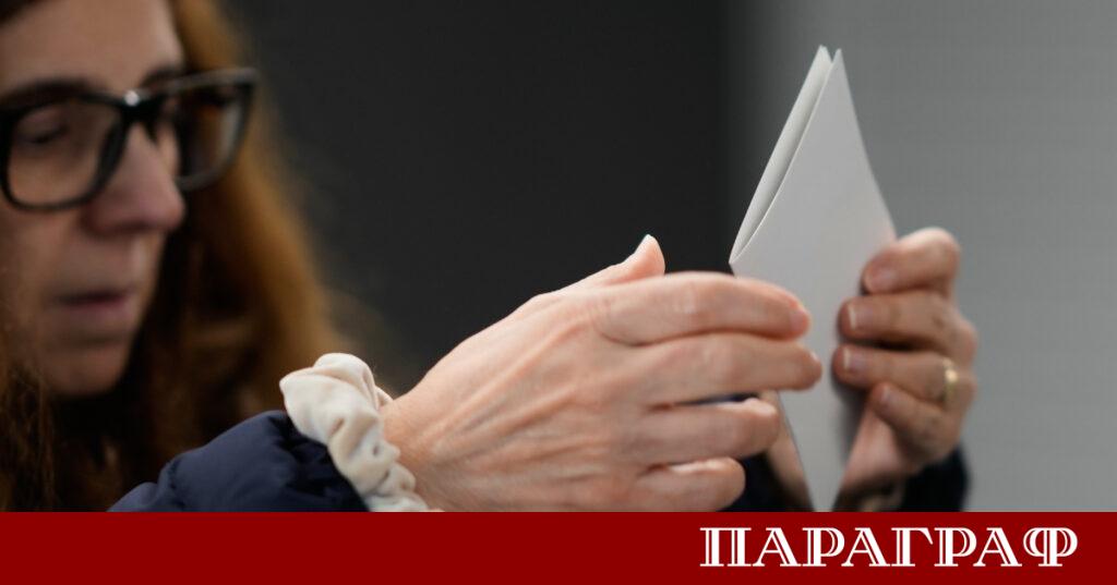 Португалия гласува днес на решителен втори тур за да избере