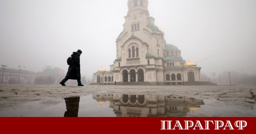 Предложението за преименуване на емблематичния площад Св Александър Невски в