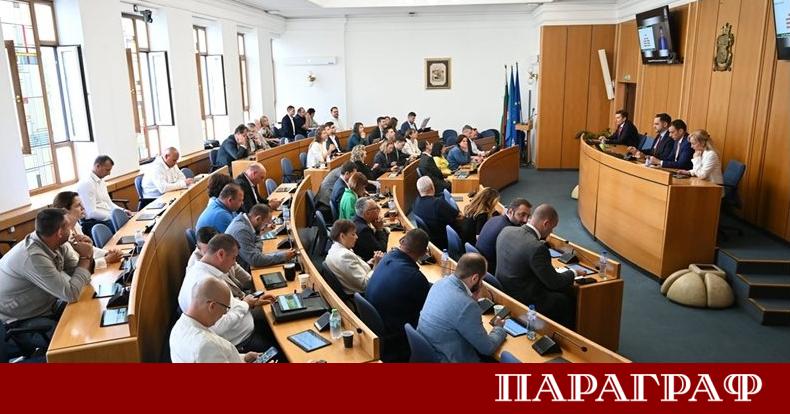 Общински съветници от Спаси София Възраждане и независимата Ваня Григорова