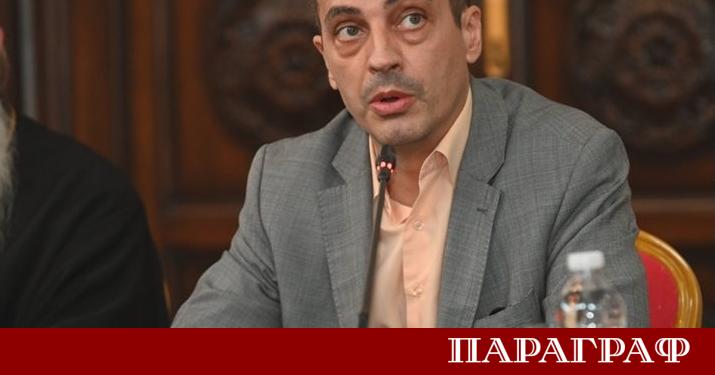 Заместник министърът на културата в оставка доц Тодор Чобанов официално