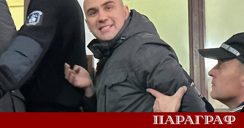 Подсъдимият за блудство с дете пловдивски фотограф Димитър Дардов заведе