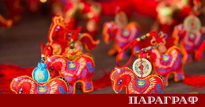 Световни държавни и правителствени ръководители изпратиха официални поздравителни адреси до