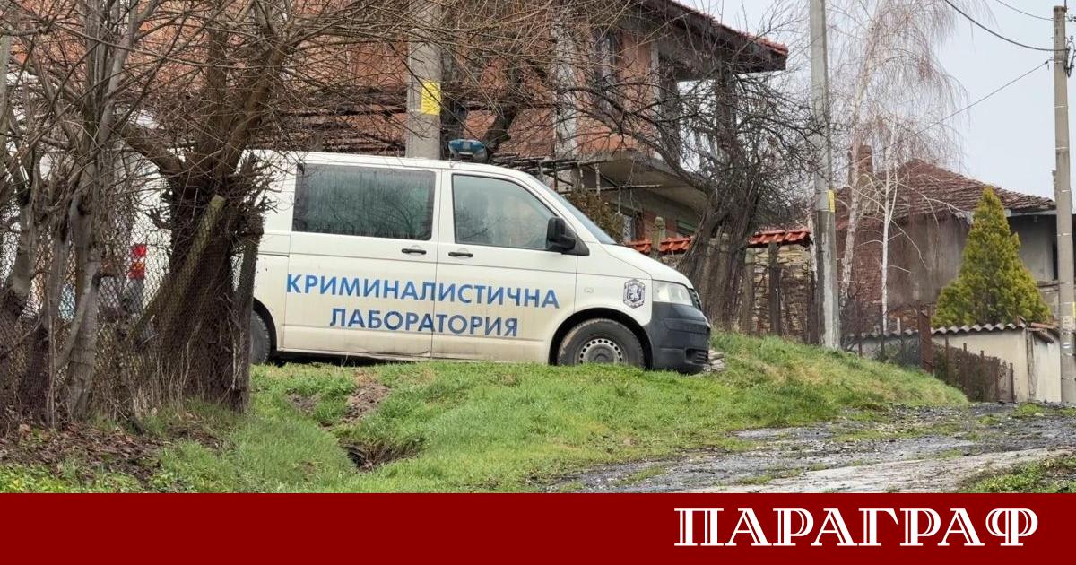 Служители на МВР извършиха мащабно претърсване в дома на Ивайло
