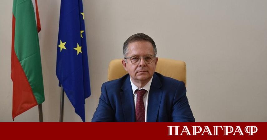 Зам министърът на икономиката и индустрията Дончо Барбалов заминава за