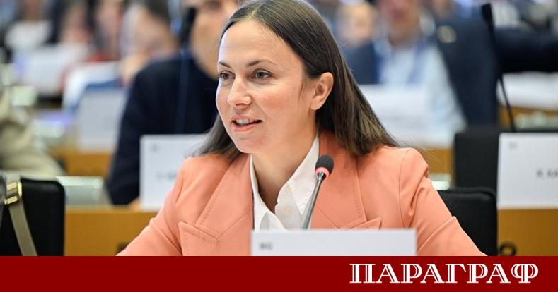 Евродепутатът от ЕНП ГЕРБ Ева Майдел очерта бъдещето на страната