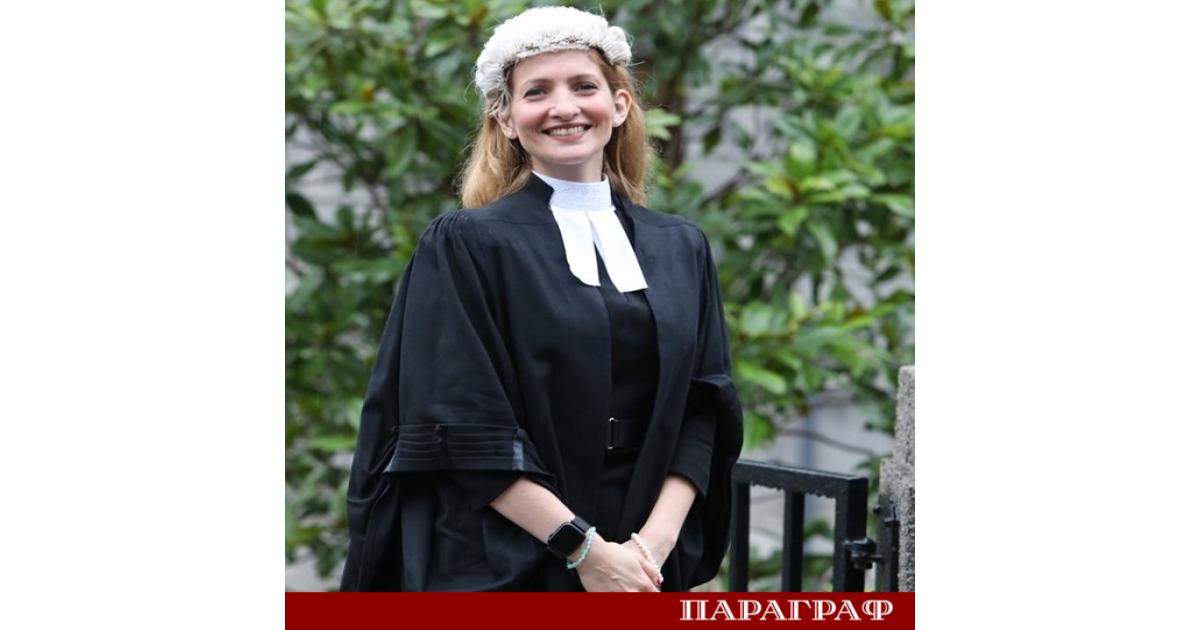 София Калинова влезе в историята като първия дипломиран глух адвокат