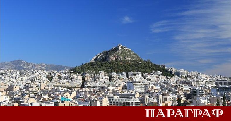 Шофьорите в гръцката столица Атина прекарват средно по 111 часа