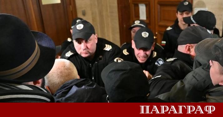 На четвъртия етаж на Съдебната палата в София възникна сериозно