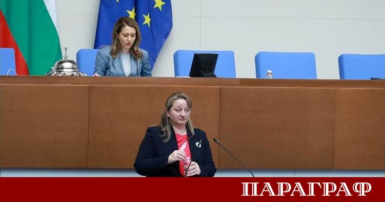 Парламентарната група на ГЕРБ СДС официално внесе законопроект за промени в