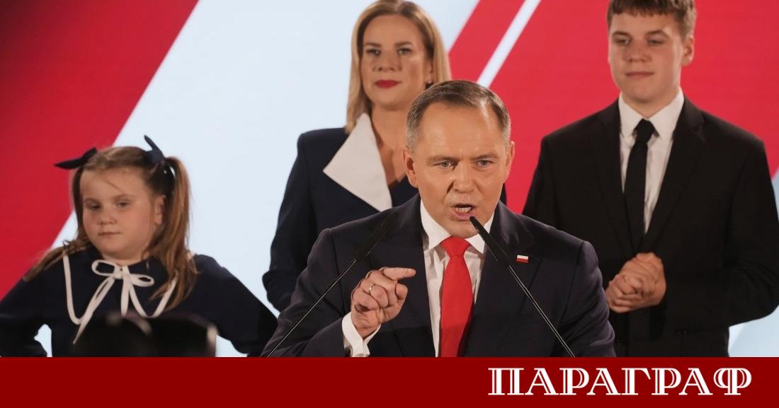 Полският президент Карол Навроцки официално блокира достъпа на страната до