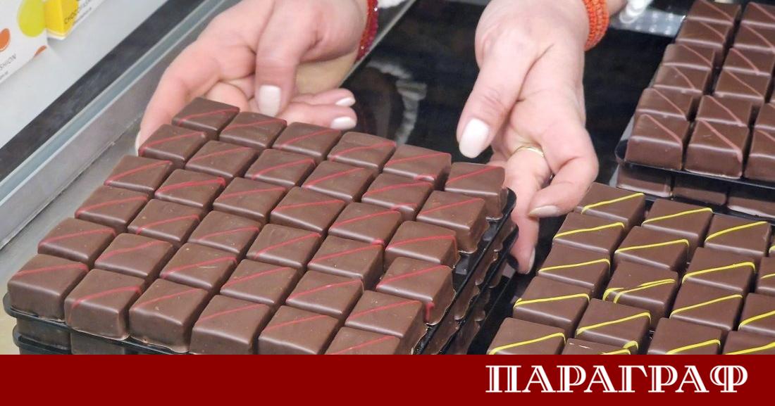 Националната библиотека в Букурещ се превърна в център на сладките