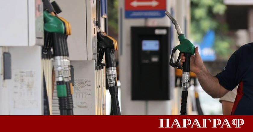 Даниел Митов от ГЕРБ СДС и Ивайло Мирчев от ПП ДБ представиха