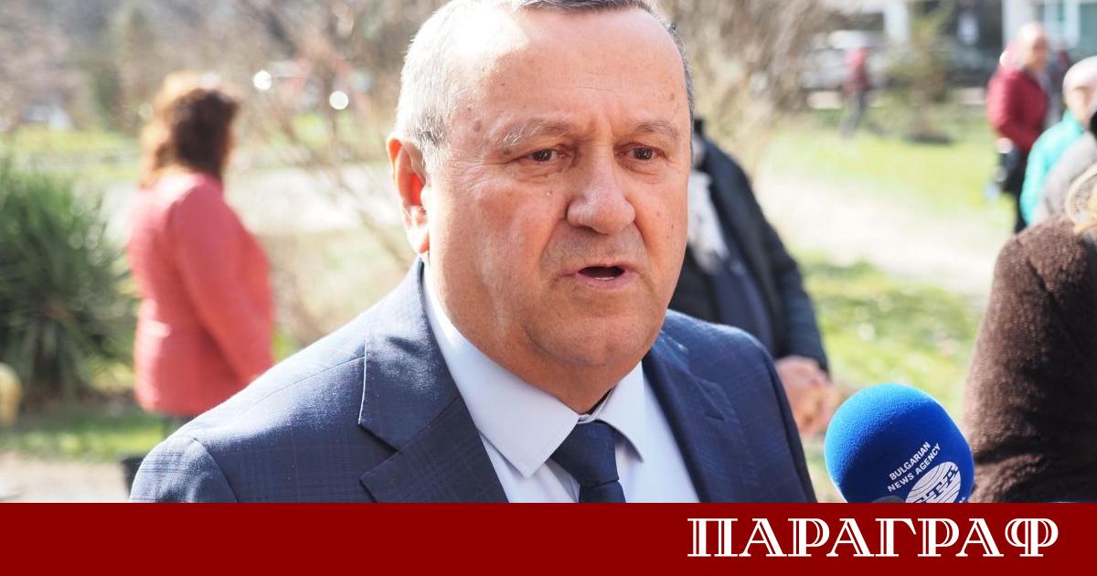 Служебният министър на труда и социалната политика Хасан Адемов обяви