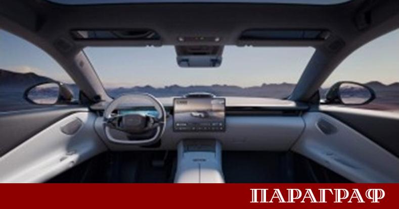 Китайски шофьор преживя опасен инцидент заради софтуерен бъг в гласовите