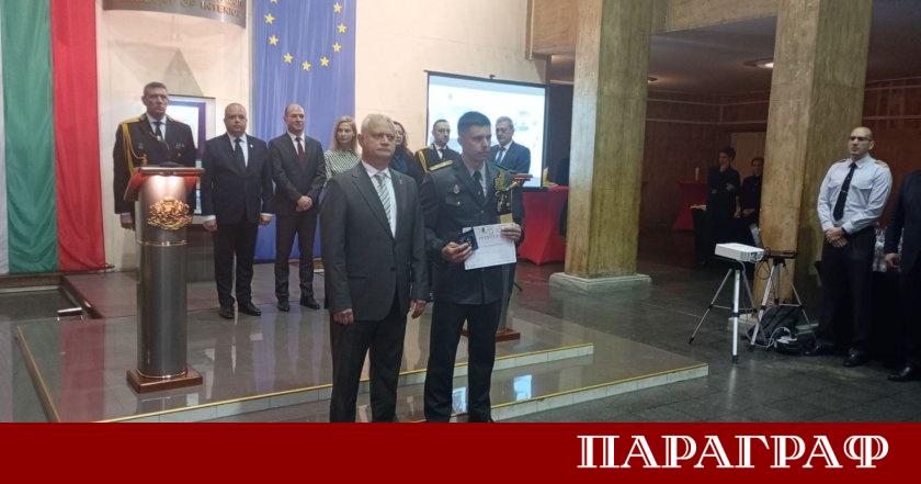 Главен инспектор Валентин Великов официално получи престижното отличие Пожарникар на