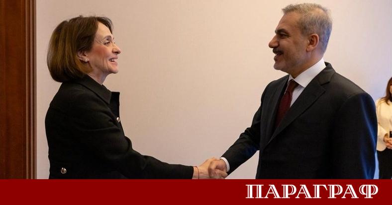 Турция ще окаже пълно съдействие за изграждането на новото българско