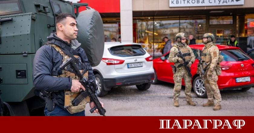 Тежка заложническа криза в Киев завърши с кръвопролитие и смъртта