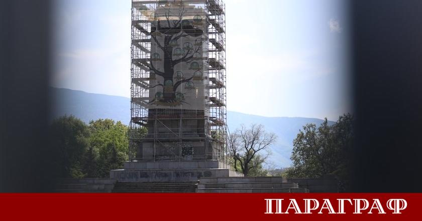 Областната администрация на София започва премахването на строителното скеле в