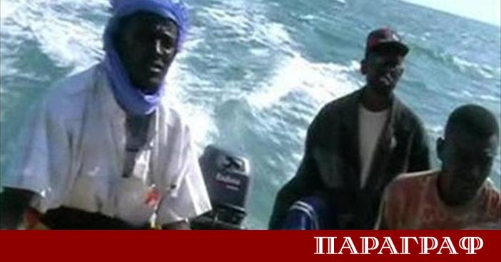 Сомалийски пирати отново предизвикаха напрежение в Индийския океан Те отвлякоха