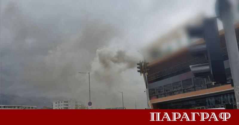 Инцидент с комин на заведение в голям търговски център в
