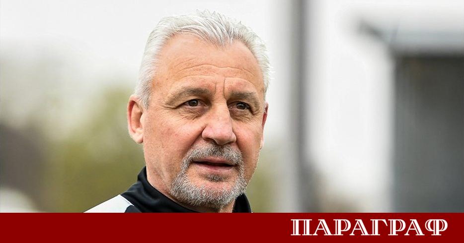 Българският треньор Павел Дочев и неговият отбор Улм претърпяха тежко