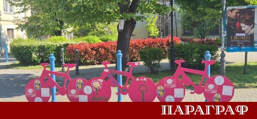 Инсталацията Движение в цвят вече украсява ключови точки в Бургас