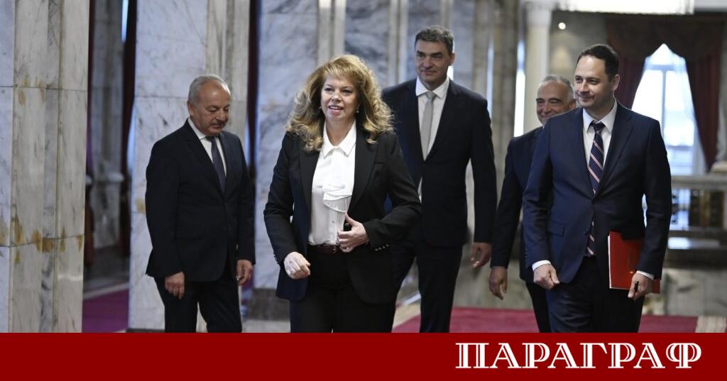 Президентът Илияна Йотова откри официалните консултации за съставяне на редовно