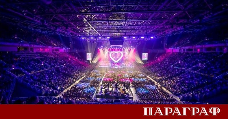 Лили Иванова и още 14 от най големите български музикални звезди