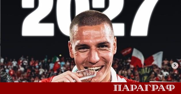 Българският национален защитник Валентин Антов ще продължи да се състезава