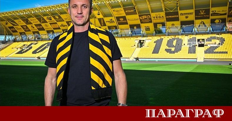 Новият старши треньор на Ботев Пловдив Станислав Генчев започна активна