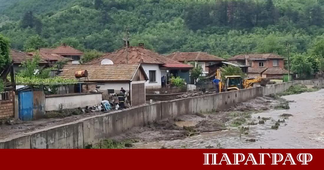 Село Тича се възстановява след тежкото наводнение което остави десетки
